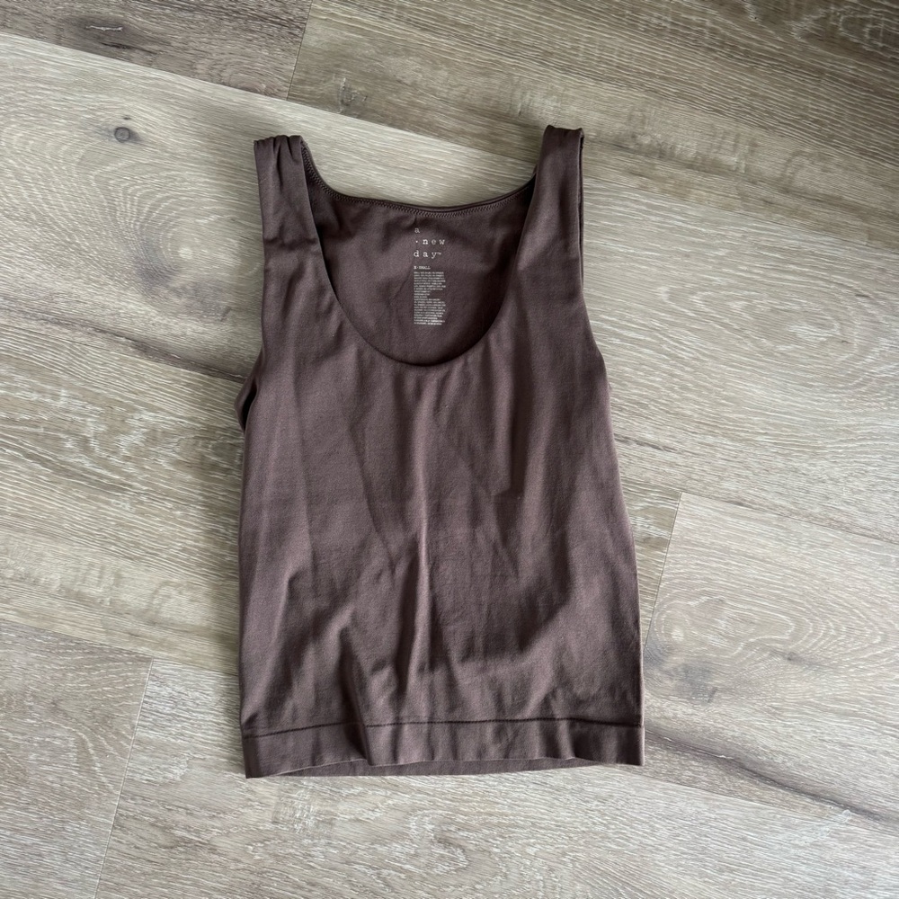 Scoopneck Tank